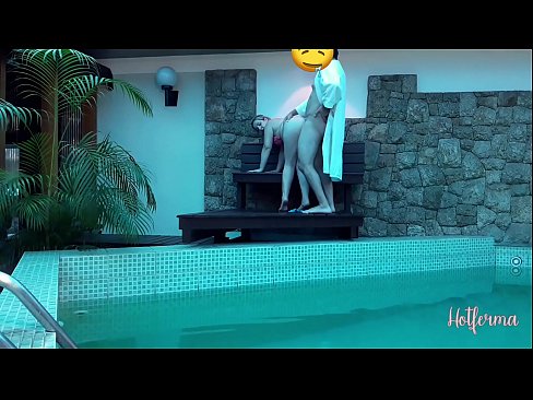 ❤️ Chefe convida criada para a piscina, mas não conseguiu resistir a um ️ Porno em nós pt.ttsex.ru ﹏